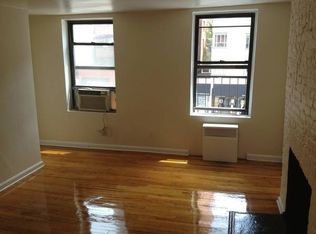 208 8th Ave, Brooklyn, NY 11215