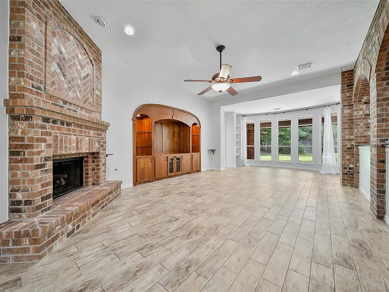 14 Beauty Bower Pl — Photo 14