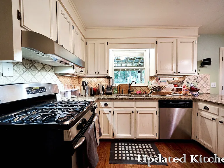 5911 Grosner Pl — Photo 2