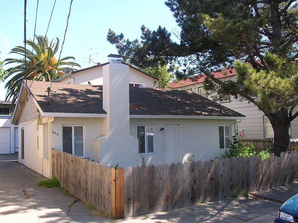 2 Bdrm House w/ attached Tri-Plex