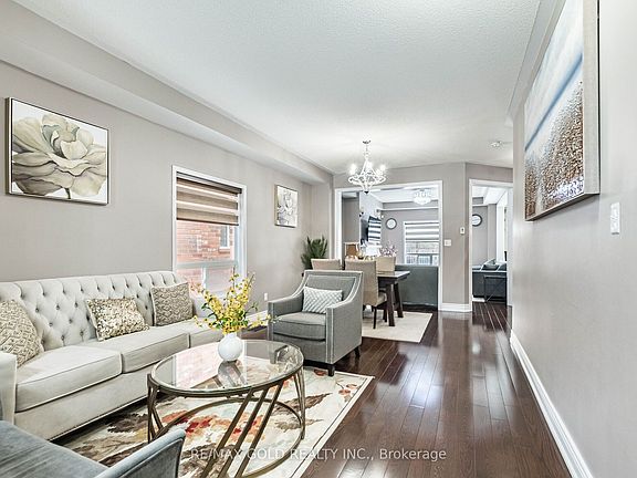 4th image of 18 Travis Cres