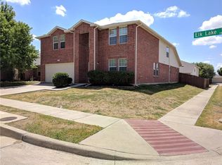 1800 Elk Lake Trl, Justin, TX 76247