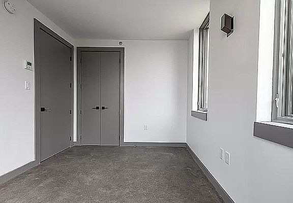 4th image of 410 Tompkins Ave #3B