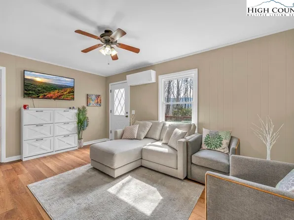 837 Pine Ridge Road, Beech Mountain, NC 28604