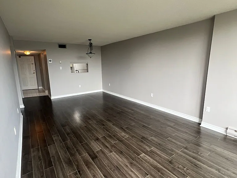 1510 Richmond St #806 — Photo 9