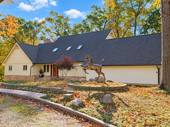 800 Carlson Dr, Ortonville, MI 48462