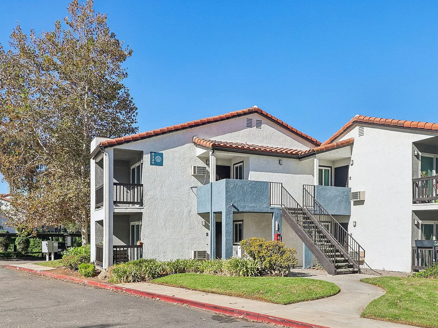 Tierra at Creekside Classic Charm, Fresh Interiors | Renovated 2-Bedroom Homes in Santee — Photo 4