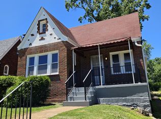 8523 Drury Ln, Saint Louis, MO 63147