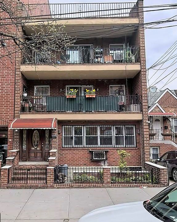 1st image of 2319 Broadway