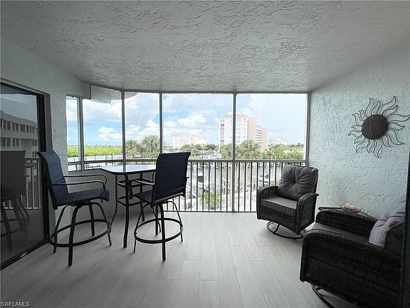 4th image of 12945 Vanderbilt DR #403