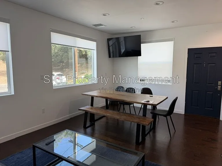 2748 Hollister Ter — Photo 5