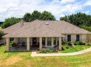 1478 Fm 1704, Elgin, TX 78621