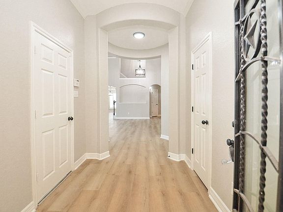 5th image of 11901 Auburn Trail Ln