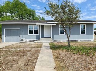 817 E Avenue B, Robstown, TX 78380