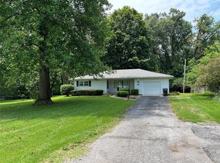 1317 Eiler Rd, Belleville, IL 62223