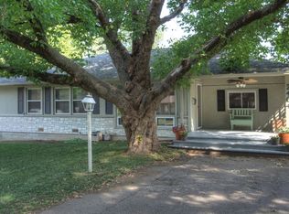 2404 S Oswego Ave, Tulsa, OK 74114