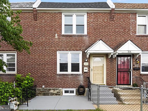 2nd image of 220 Weymouth Rd