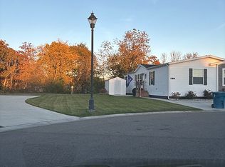 6446 Prince Blvd, Fenton, MI 48430