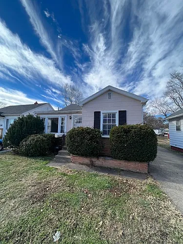 900 Hercules Ave Photo 1