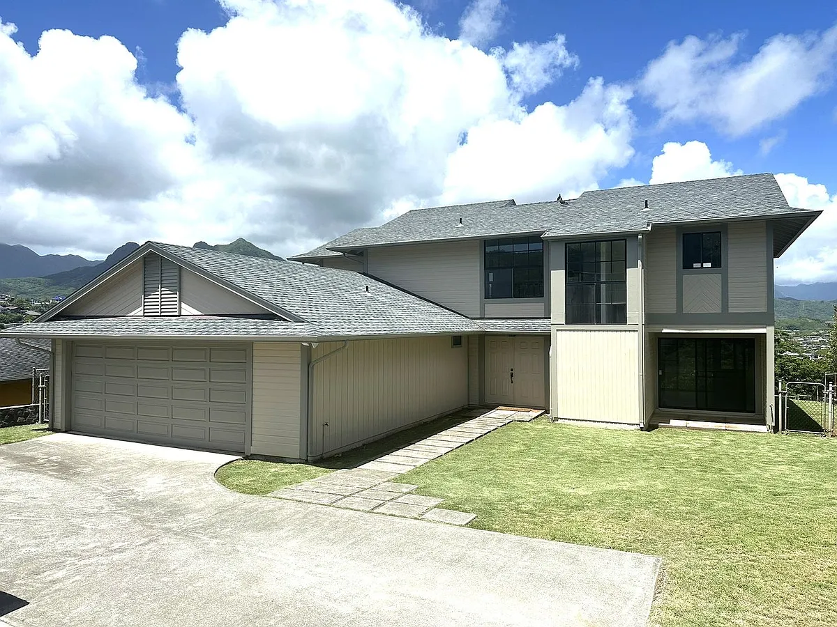 Building Photo - 1205 Kupau St