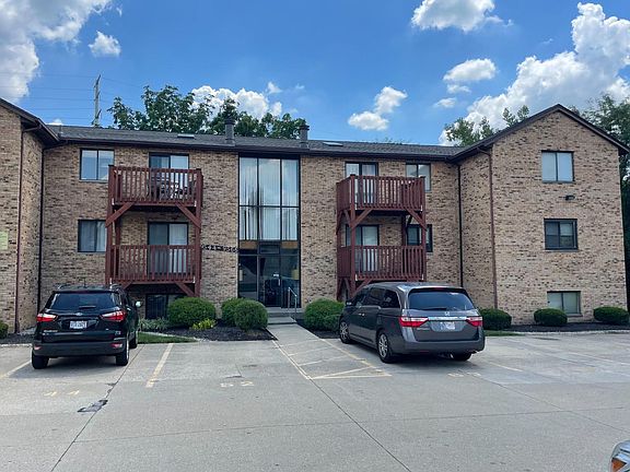 2nd image of 9564 Woodland Hills Dr #9564