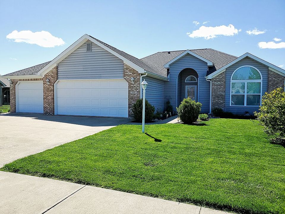 1st image of 333 Crown Hill Dr