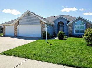 333 Crown Hill Dr, Huntington, IN 46750