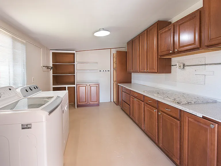 1236 E Del Rio Dr — Photo 25