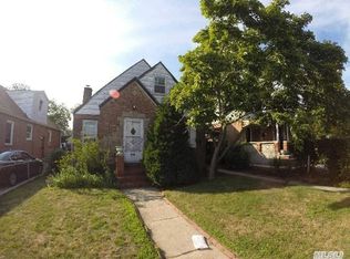18327 Arcade Ave, Saint Albans, NY 11412
