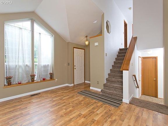 2nd image of 486 SE 41st Ave