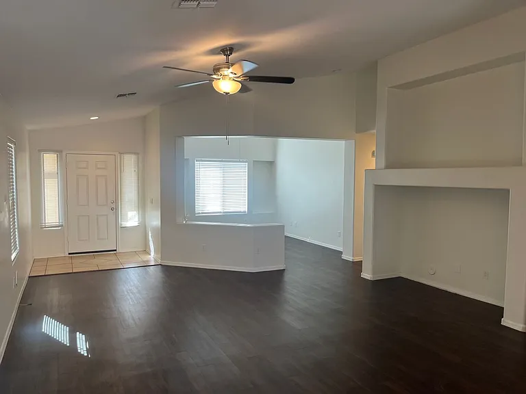 25524 W Williams St — Photo 6