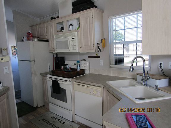 4th image of 215 Par Pines Blvd
