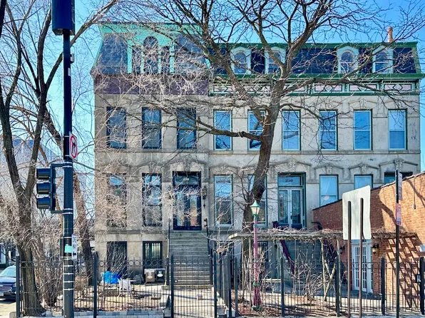 238 S Ashland Ave #2, Chicago, IL 60607