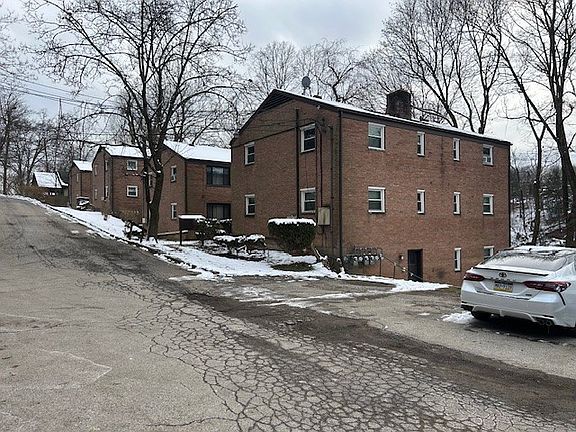 5th image of 3457-3453 Evergreen Rd