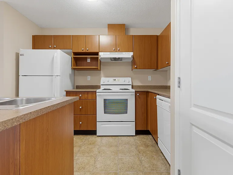 7556 Topaz Dr — Photo 10