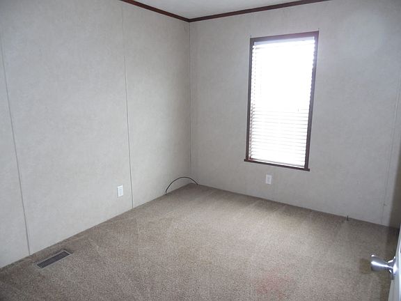 5th image of 2129 Arrowhead Dr #414