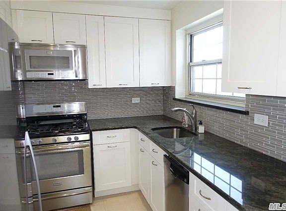 2nd image of 6608 Grand Central Pkwy APT 3A