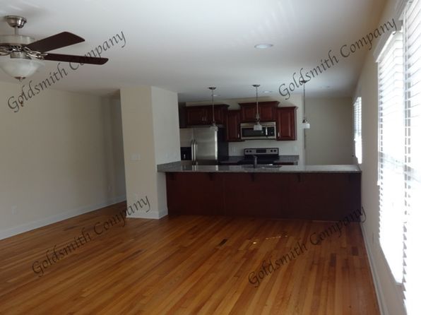 16B Harris St