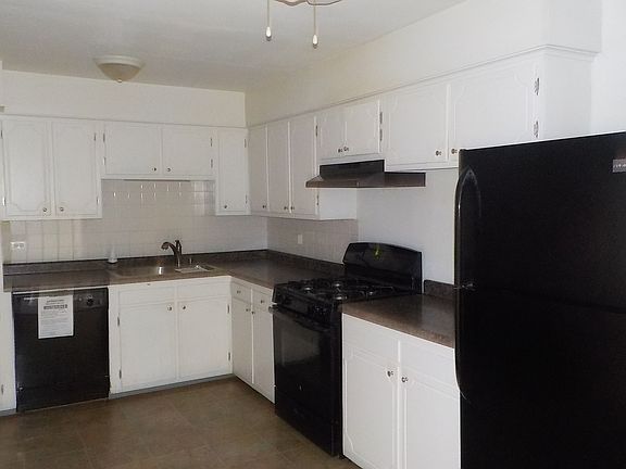2nd image of 750 Dempster St APT C203