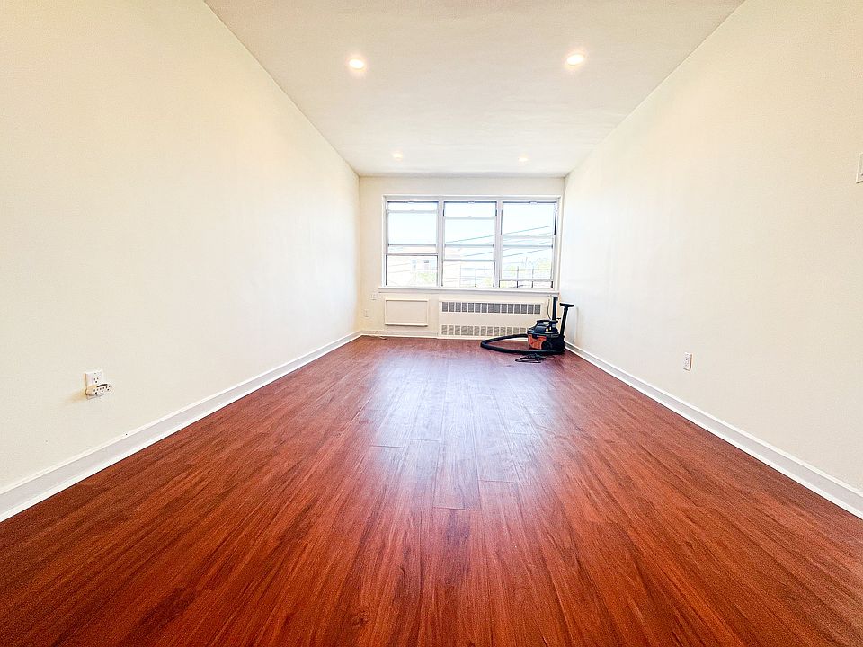1st image of 6638 Duryea Ct #3