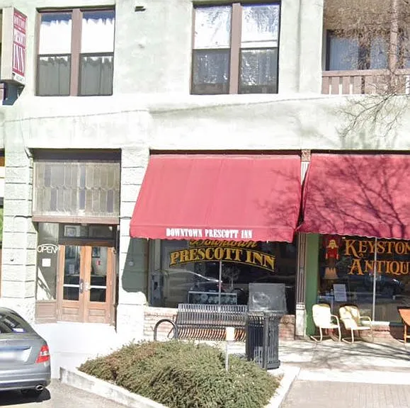 129 N Cortez St — Photo 34
