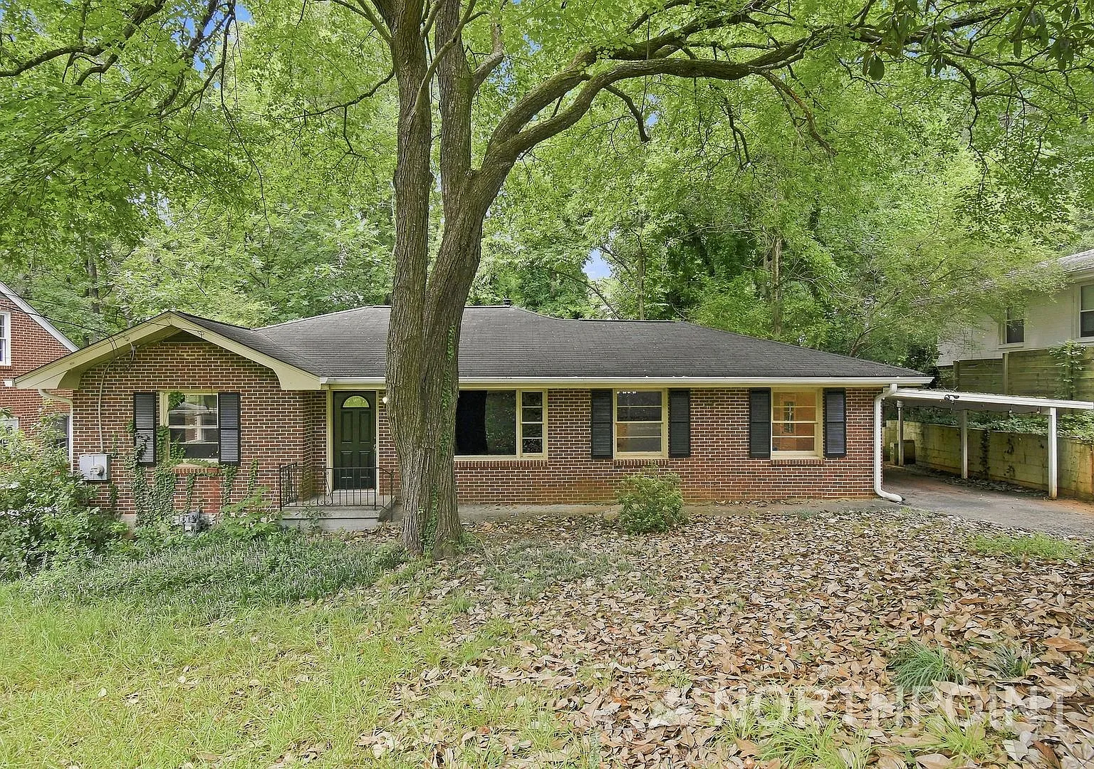 3-Bedroom, 1 Bath Single Family home for Rent in Decatur, GA | Attached Carpot & Modern Kitchen — Photo 1