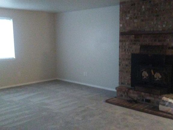 4th image of 18214 74th St E #B