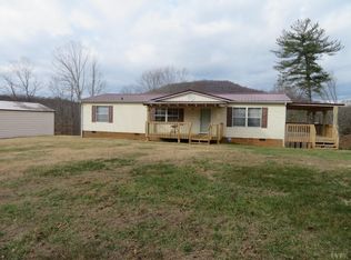 3039 Saunders Rd, Vinton, VA 24179
