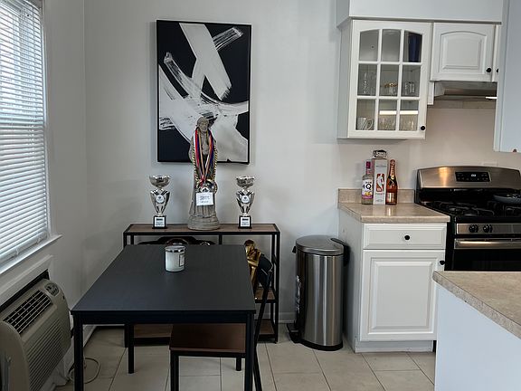 3rd image of 39 Conti Pkwy #1S