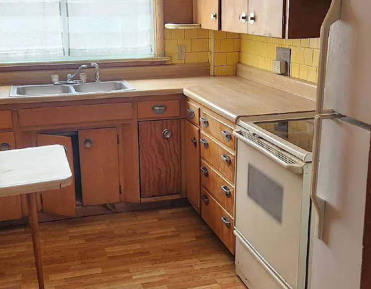 218 2nd St N #1 — Photo 3