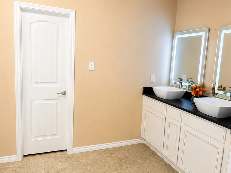 1009 Cheyenne Dr — Photo 5