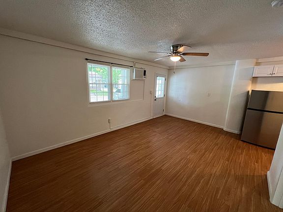 4th image of 822 1st Ave W #822