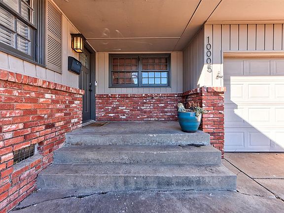 3rd image of 10005 Sunnymeade Pl