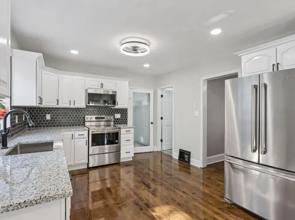1537 South 56th STREET, West Allis, WI 53214
